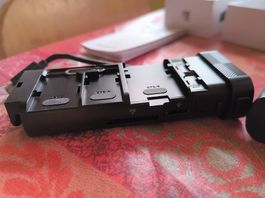 Multi SD-Card Reader & Holder