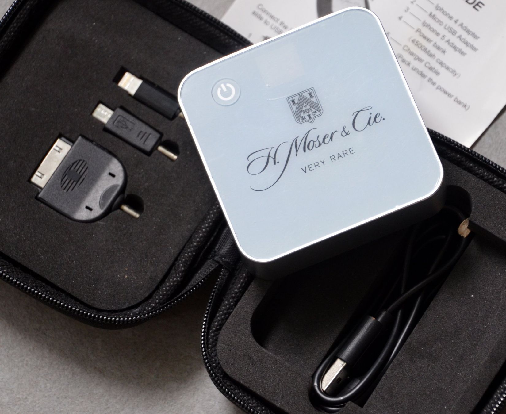 Batterie: Powerbank 4500mAh H.Moser & Cie – Usato da Collonges venduto da arashee