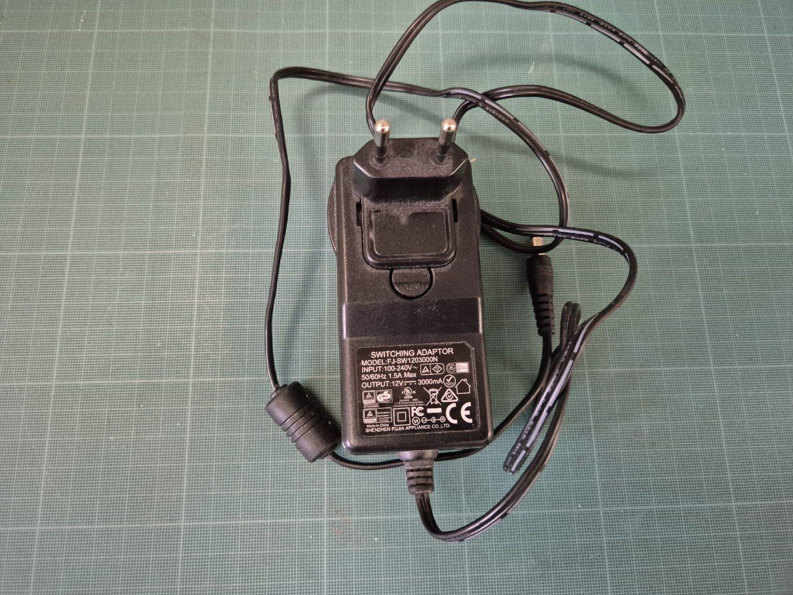 Raspberry Pi PCs: Raspberry Pi Compute Module 4 4/32 + IO Board + PSU 3000mA – Gebraucht aus Le Noirmont von le_nico 3