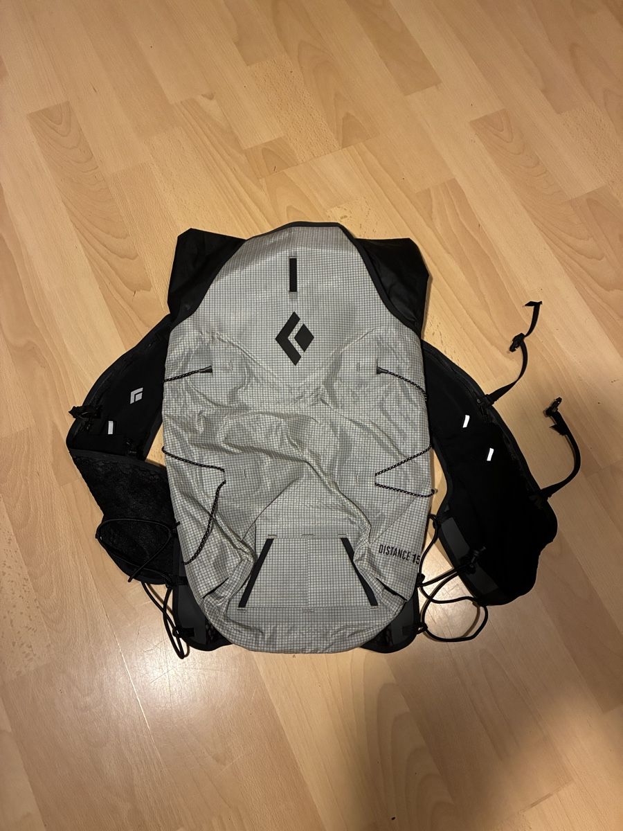 Black Diamond Zaini: Black Diamond Distance 15 Rucksack – Usato da Zürich venduto da haitom77 1