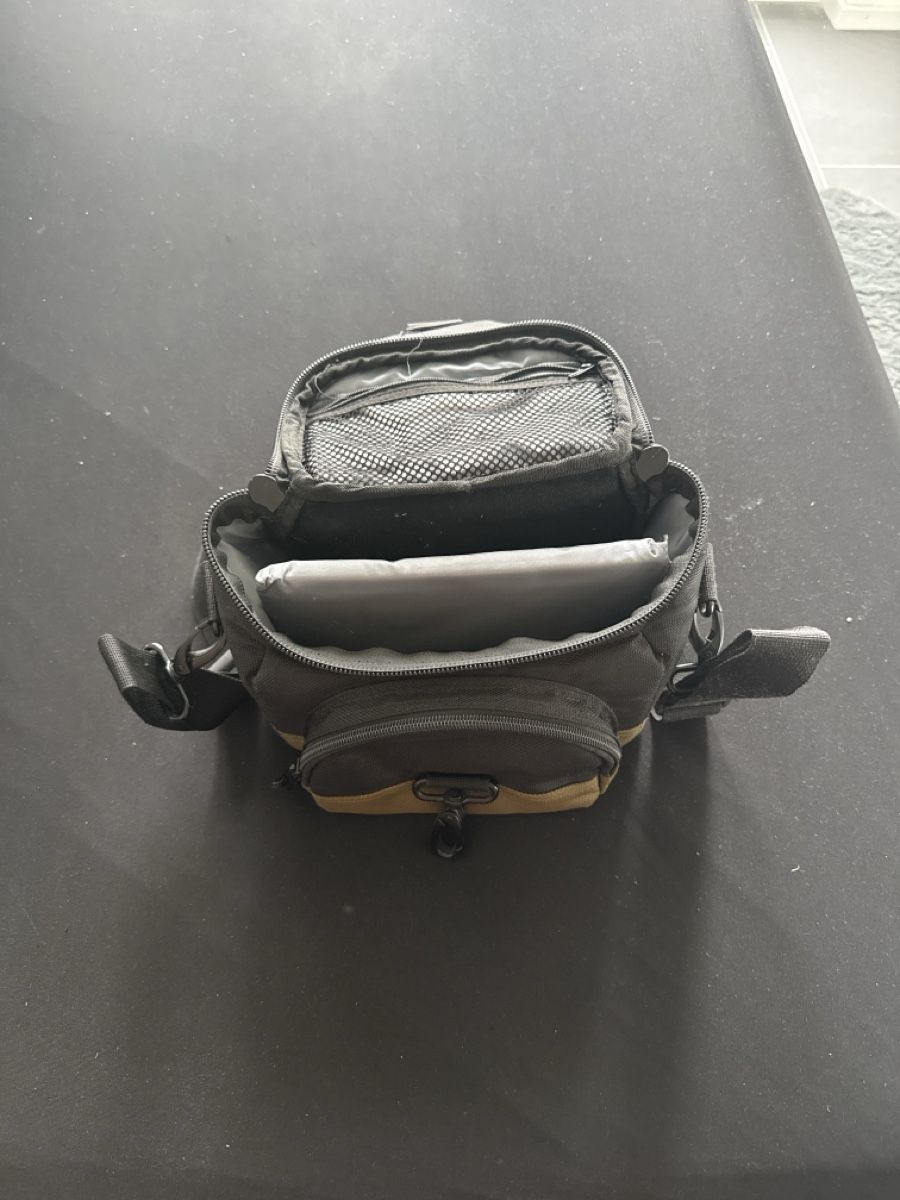 Canon Taschen: Tasche für Spiegelreflexcamera – Gebraucht aus Unterkulm von domi1902 1