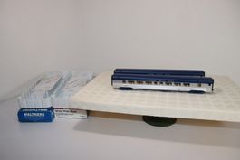 2 US Personenwagen ( 586 )