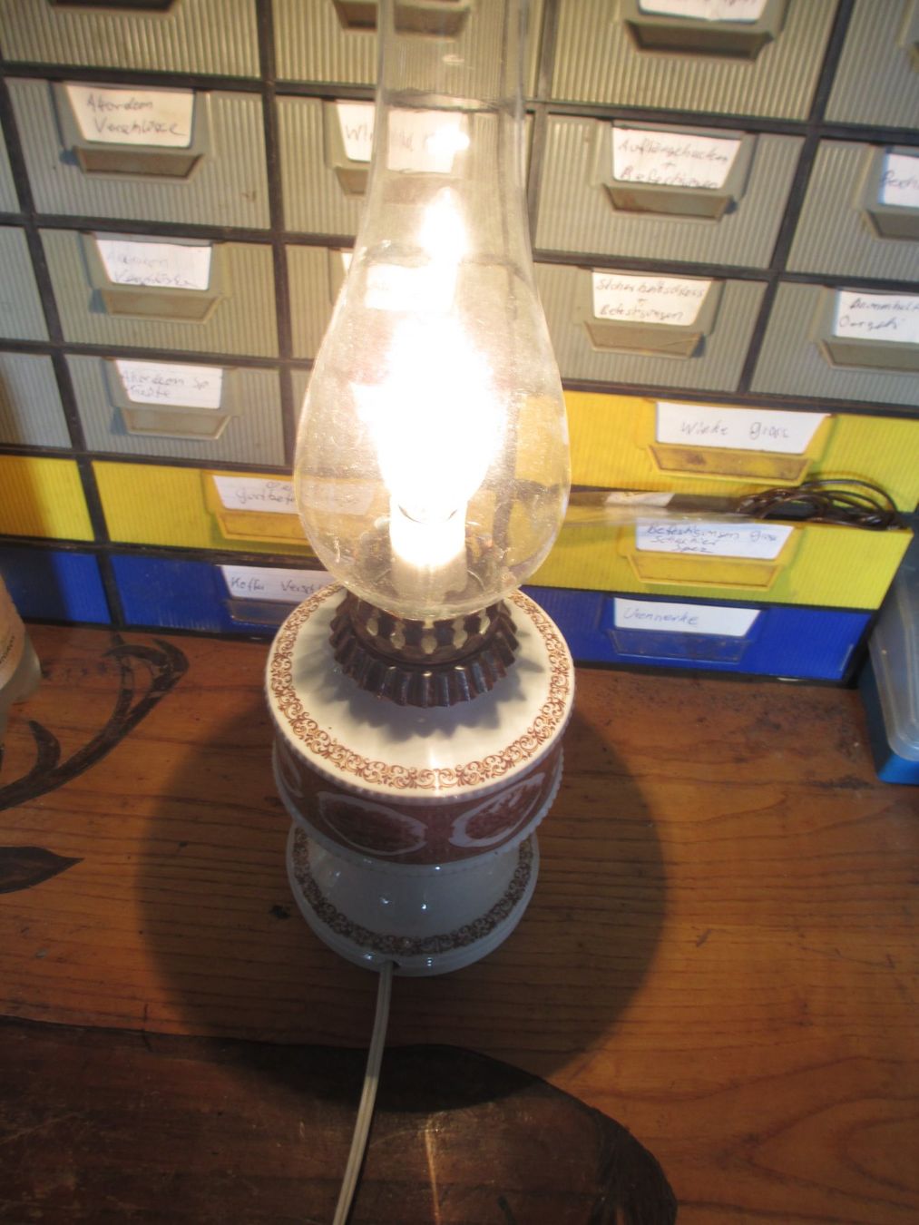 Lampade: Antike Lampe elektrifiziert – Usato da Weier im Emmental venduto da waefler03 1