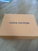 Boîte Louis Vuitton en carton orange état neuf