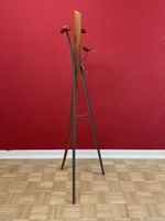 Skulpturale Stehgarderobe Porada Design Garderobenständer