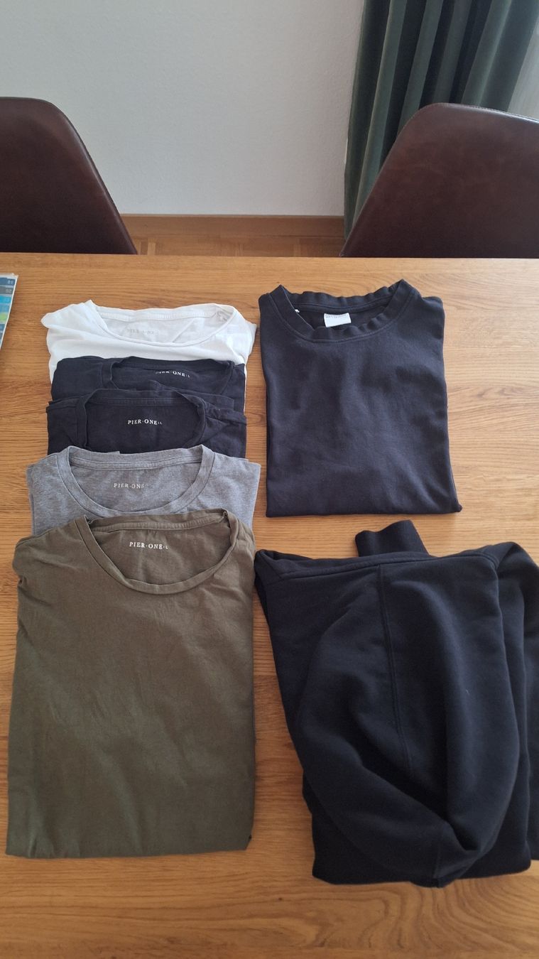 Lotti di vestiti: T - Shirt grösse M – Usato da Winterthur venduto da AllesWasDuBrauchst