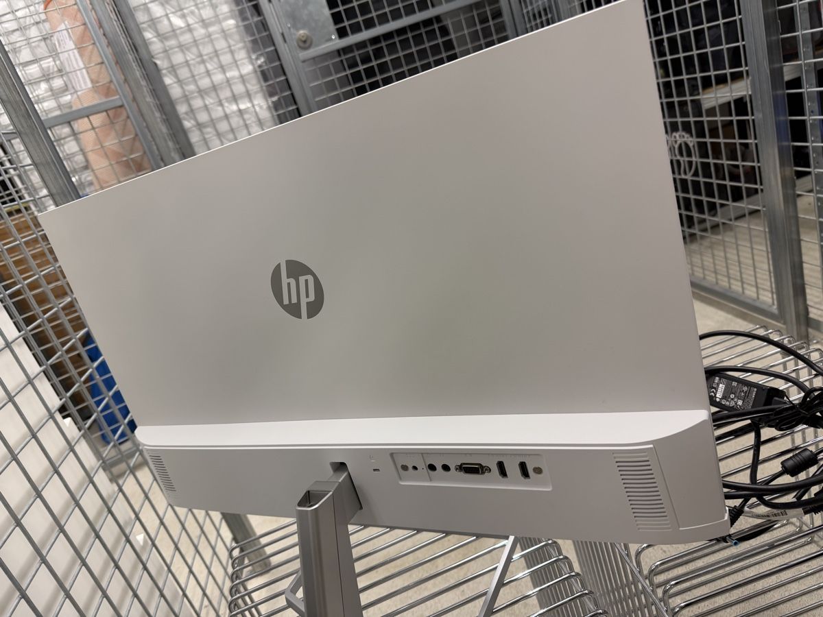 Hewlett Packard Monitor: Monitor von HP - 27 Zoll – Nuovo (secondo la descrizione) da Zürich venduto da k.ssu.s 1