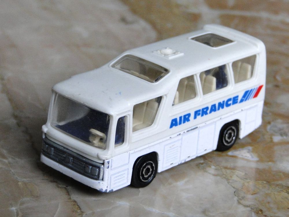 MAJORETTE 262 - Mini Bus Air France (Neuf sous Blister D'origine EUR 15,00 - FR