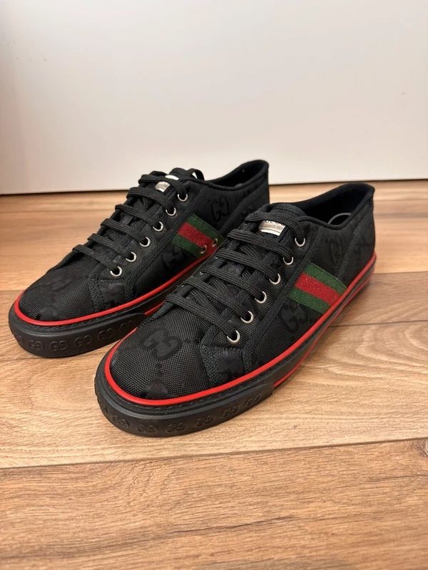 Gucci Scarpe da uomo: Gucci Sneaker tennis 1977 – Usato da Mönchaltorf venduto da Stormb.