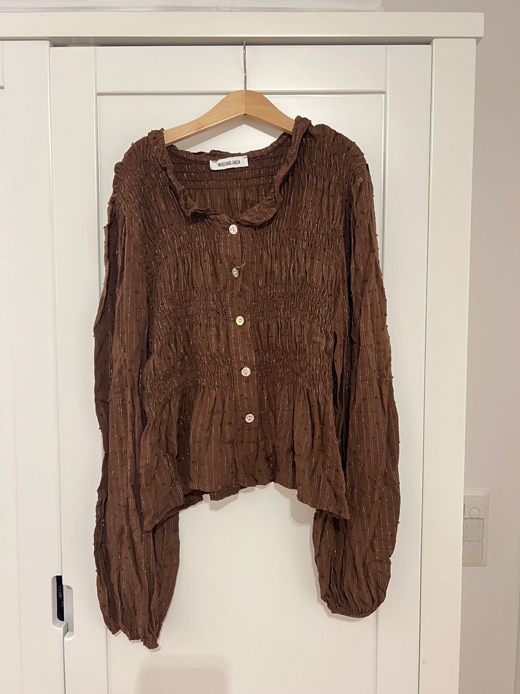 Blusen: braune Bluse mit Glitzer – Gebraucht aus Erlenbach von paulina.rad