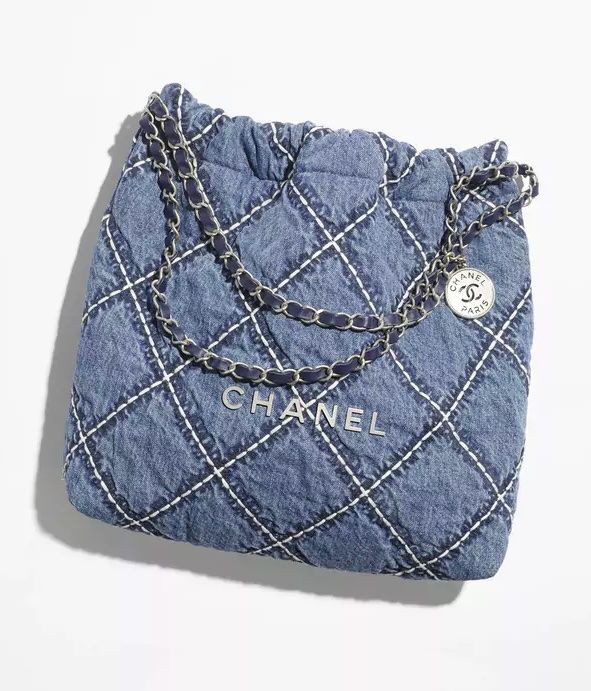 Chanel Borse da donna: Chanel 22 Denim medium Bag Full Set – Usato da Nyon venduto da My_wardrobe