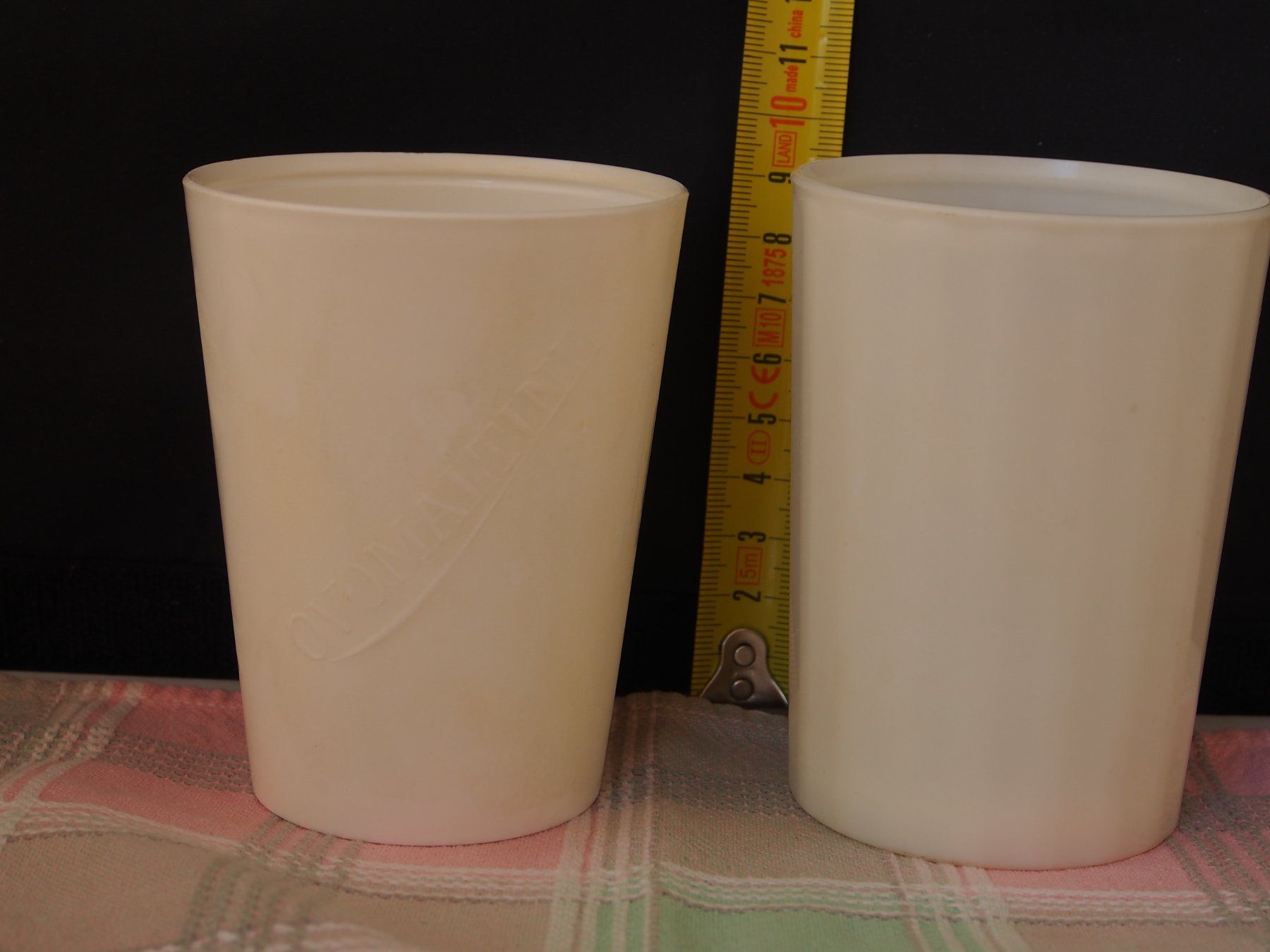 Elettrodomestici da cucina: verre plastique Ovomaltine – Usato da Ovronnaz venduto da Etagne68 8