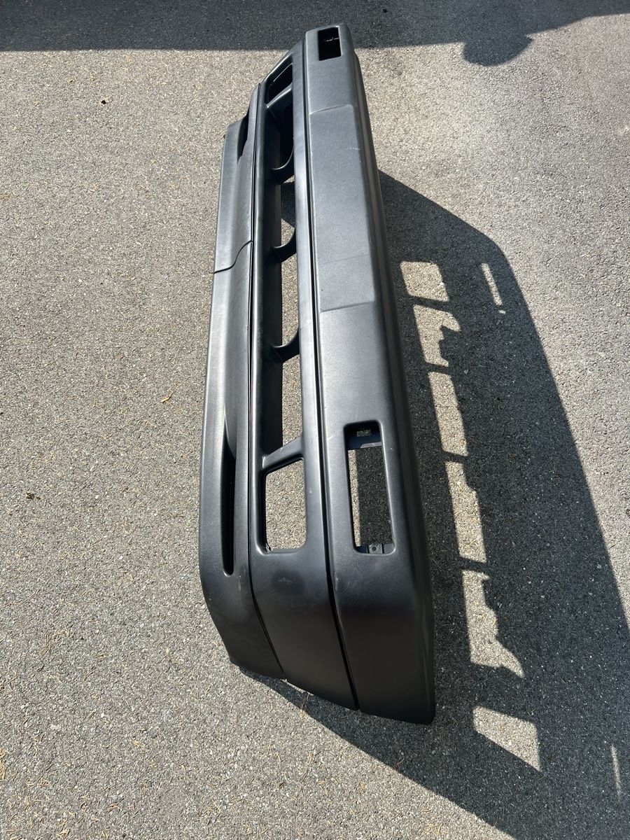VW Toutes les pièces auto: Golf 2 G60 Stosstange – D'occasion à Uznach par Apuutze