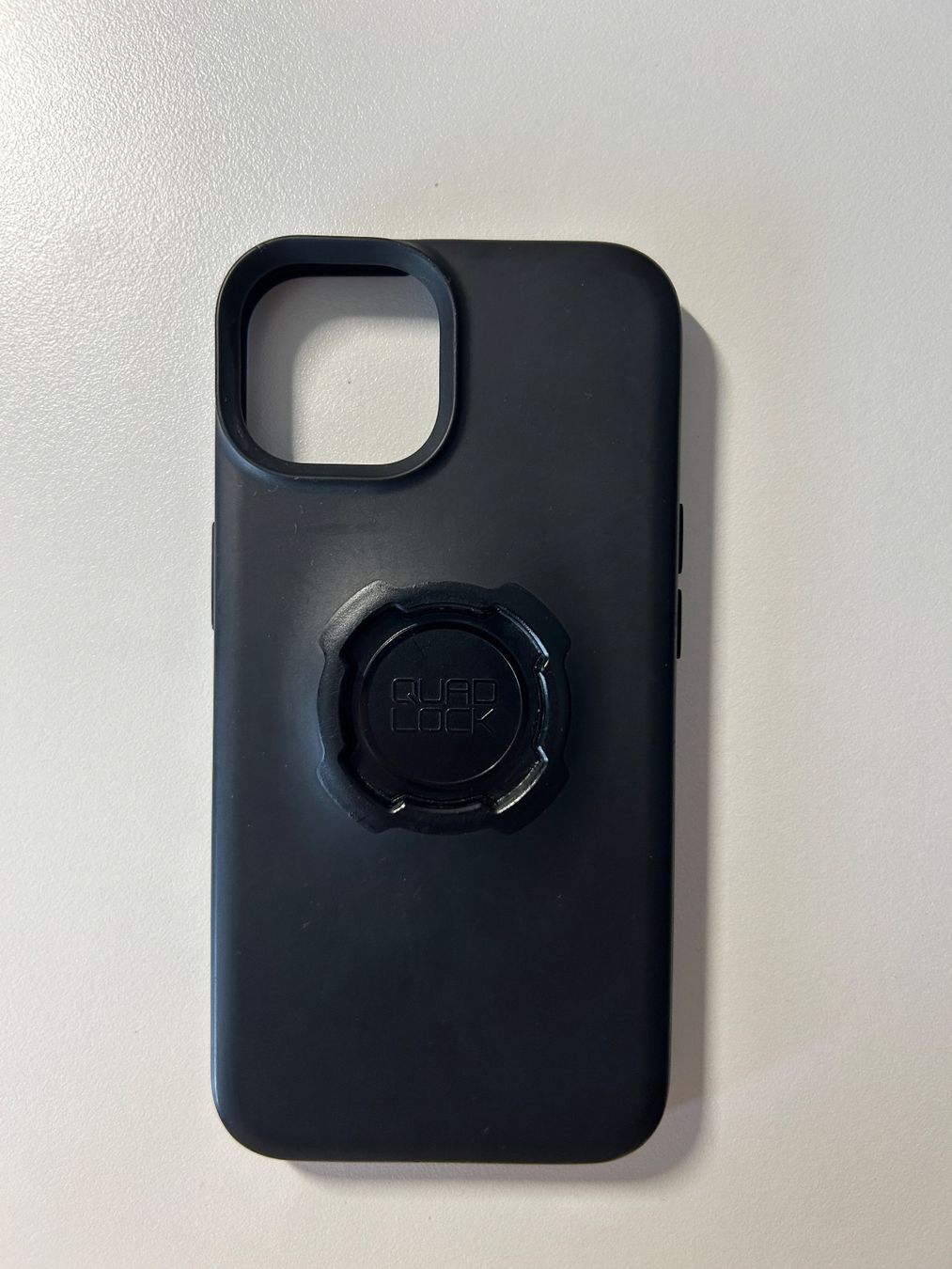 Quad Lock Cover & Protezioni schermo: Quad Lock Handyhülle Apple iPhone 14 – Nuovo (secondo la descrizione) da Vordemwald venduto da gab_87yq 1