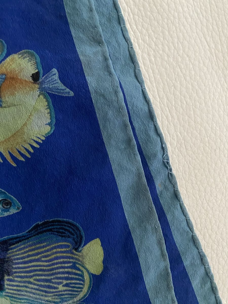 Fabric Frontline Foulard & Sciarpe: Fabric Frontline Seiden Schal 🌸 – Usato da Opfikon venduto da Luis144 9
