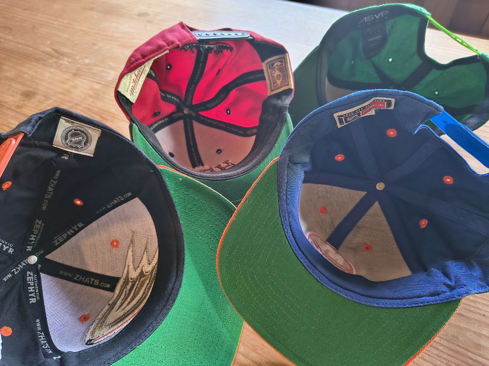 Giacche & Cappotti: 4 Caps – Usato da Sachseln venduto da and_vp77 1