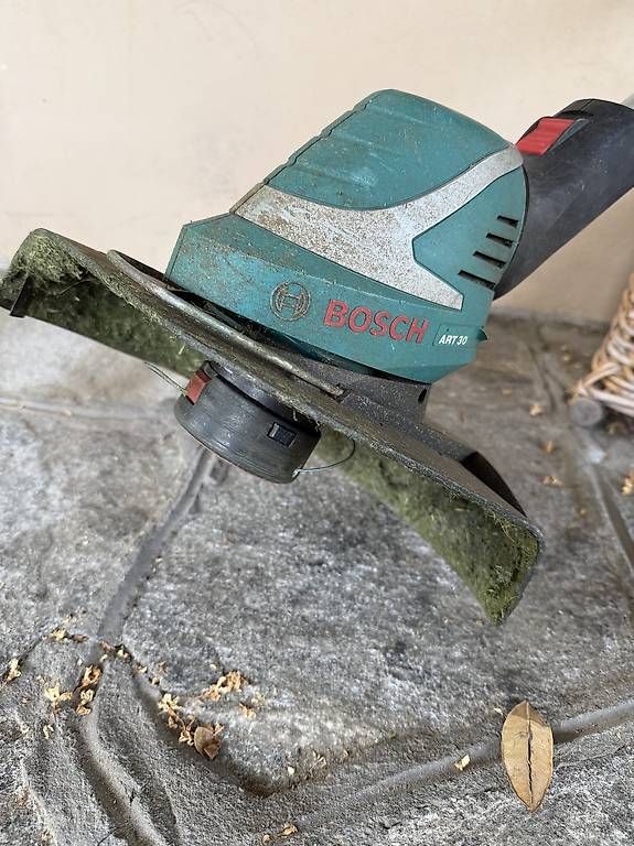 Bosch Tagliaerba: Tagliabordi – Usato da Neggio venduto da abellini 1
