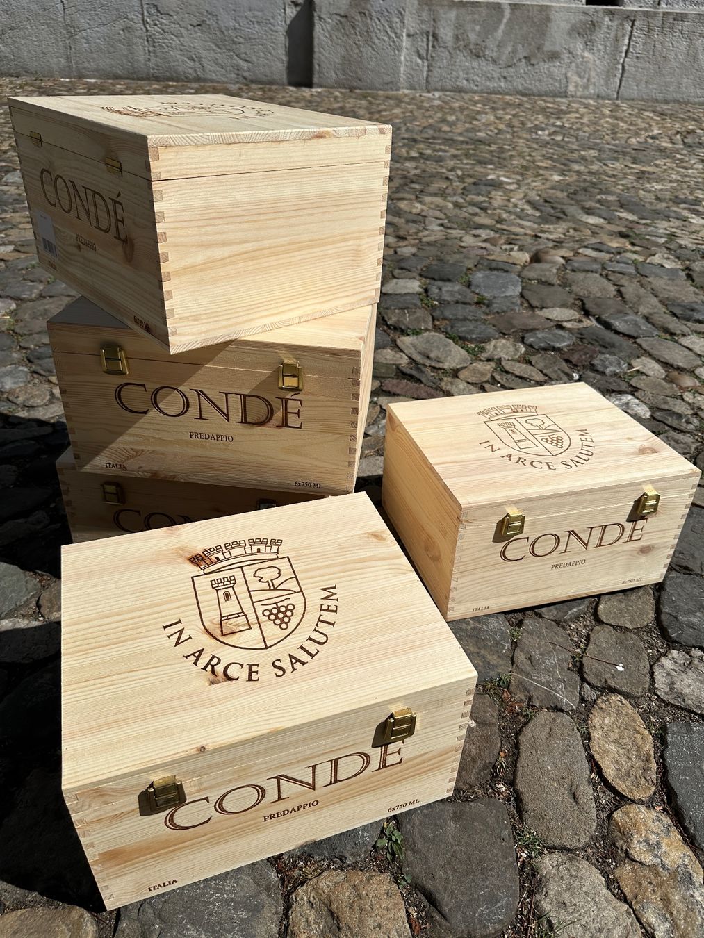 Autres: Schöne Weinkiste Klappdeckel – D'occasion à Zürich par atlantis77 5