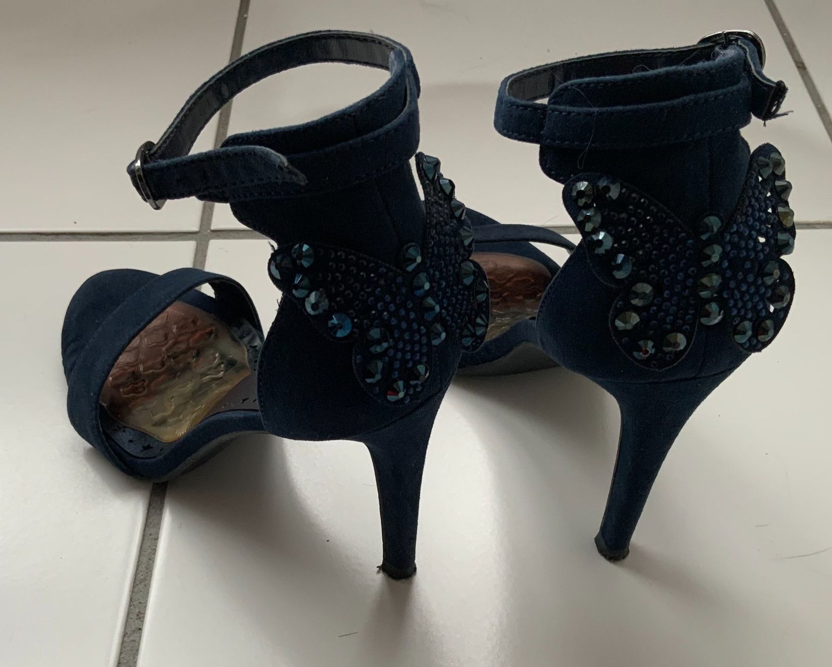 Scarpe da donna: Frauen Schuhe – Usato da Belp venduto da BartkovaS 1