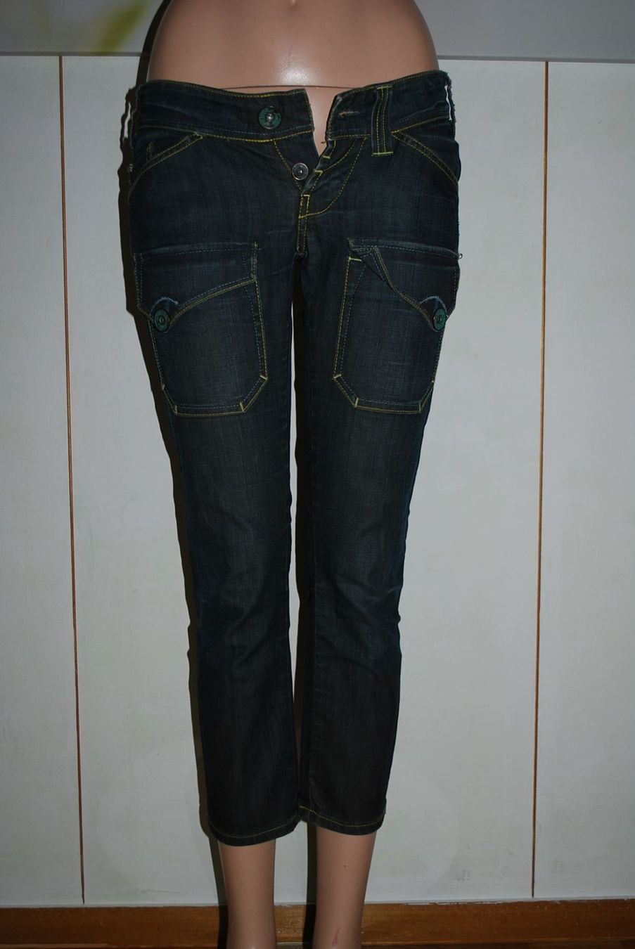 Jeans: Jeans 7/8 LOIS   Taille/Grosse 34 – Usato da Cossonay-ville venduto da Super-Price-Quality