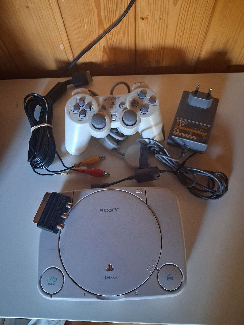Sony Consoles: ps one – D'occasion à Herisau par Mary_S19