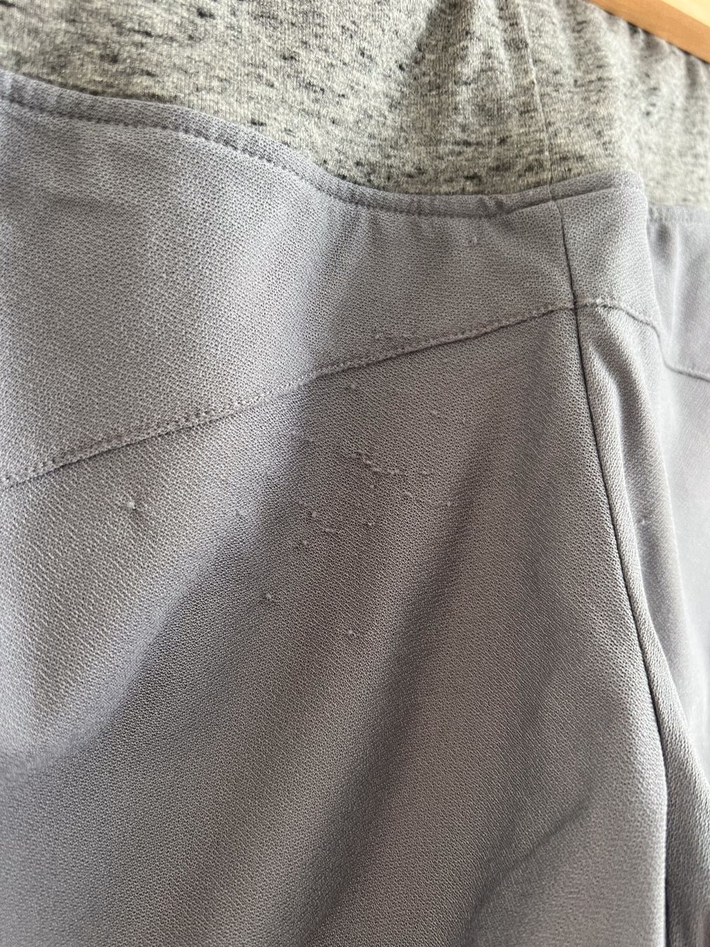 Pantaloni: Short Decathlon XS – Usato da Losone venduto da Misssslucie 2