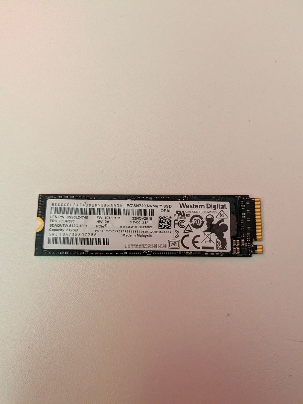 Western Digital Dischi rigidi: WD SN720 512GB M2 NVMe SSD – Usato da Amriswil venduto da hardware_uschi