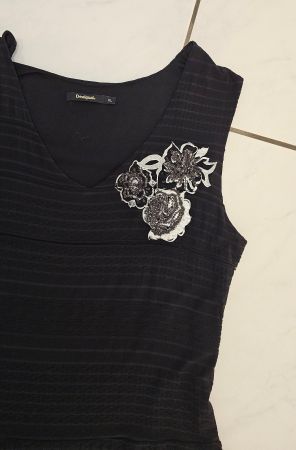 kleine Schwarze / Kleid / Kofferkleid/Rock / desigual