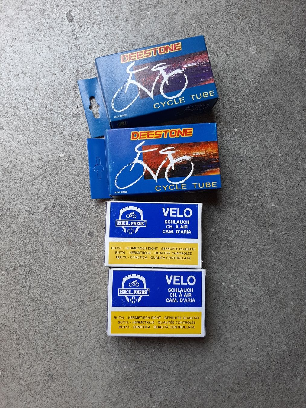 Pneus & Kompletträder: Fahrrad Schlauch Veloschlauch – Neu und originalverpackt aus Rothrist von KKC19 1