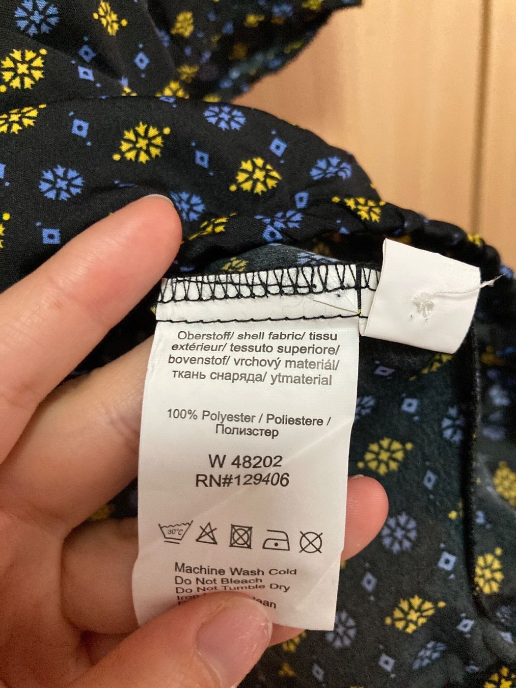Camicette: Schwarzes gemustertes Shirt Gr. 50 – Nuovo (secondo la descrizione) da Thun venduto da Vans_98 3