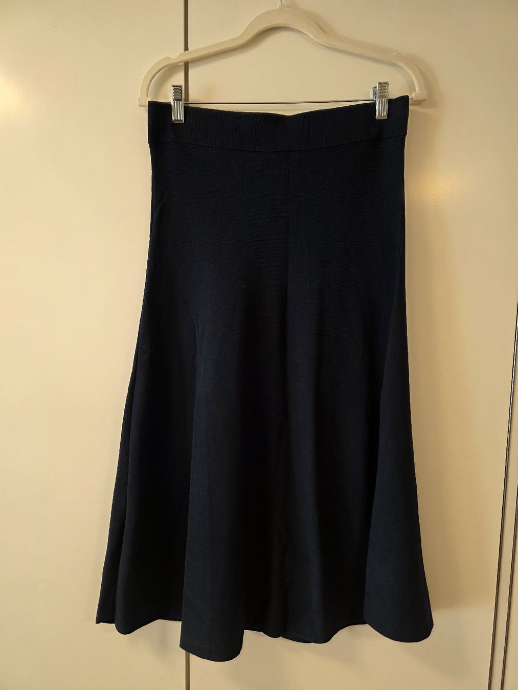 H&M Jupes: Jupe H&M taille M  – D'occasion à Perly par dayna_46 4