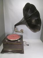 antiker Trichtergrammophon / funktionstüchtig