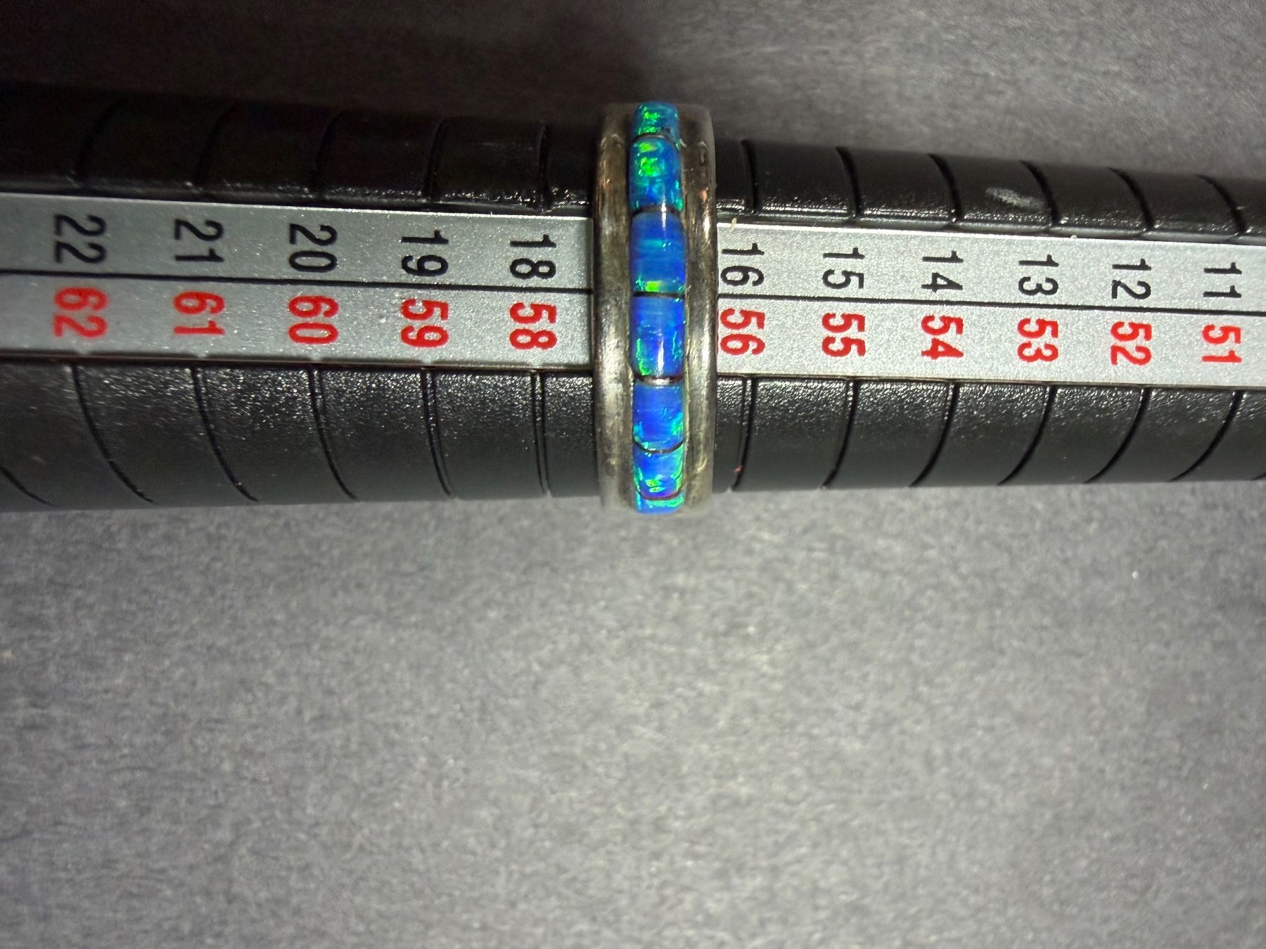 Bagues: Silber-Ring mit Opal Gr.57 – D'occasion à Eptingen par swi_9zxn 4