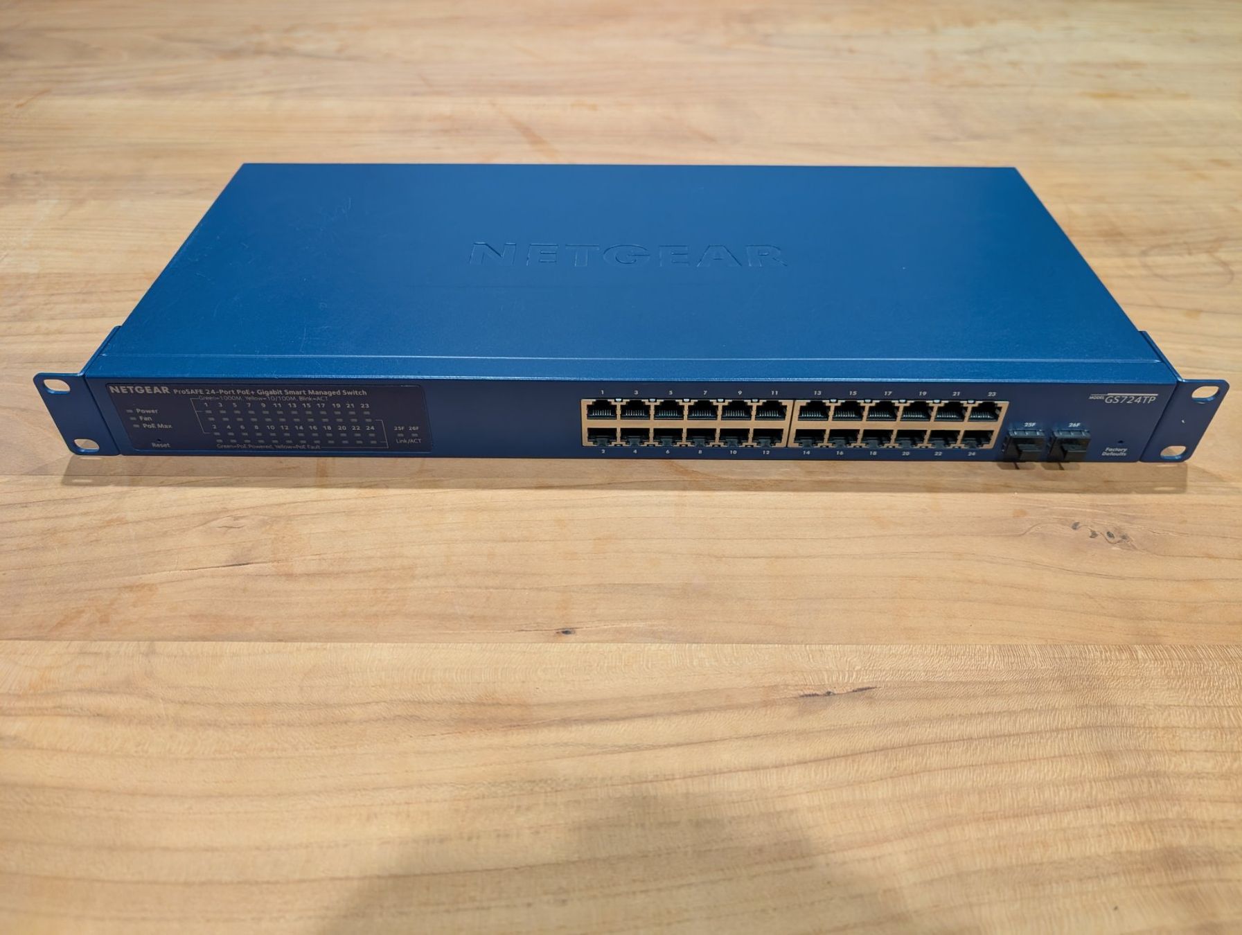 Netgear Hubs & Switches: NETGEAR ProSAFE GS724 TP V2 24 POE+ Gigabit Switch – Gebraucht aus Oberrohrdorf von luk_b7fg