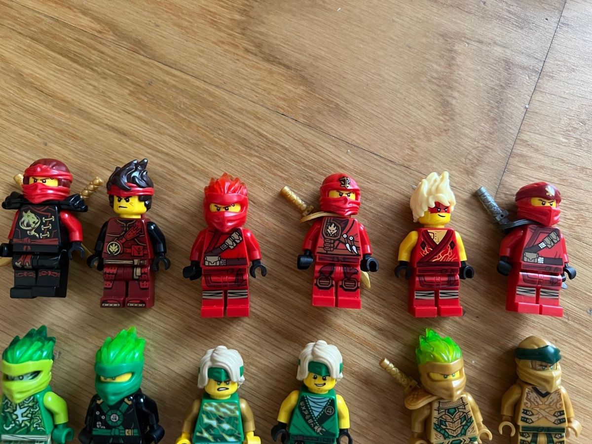 Lego Giocattoli: 26 LEGO Ninjago Figuren – Usato da Chur venduto da iMuggi 3