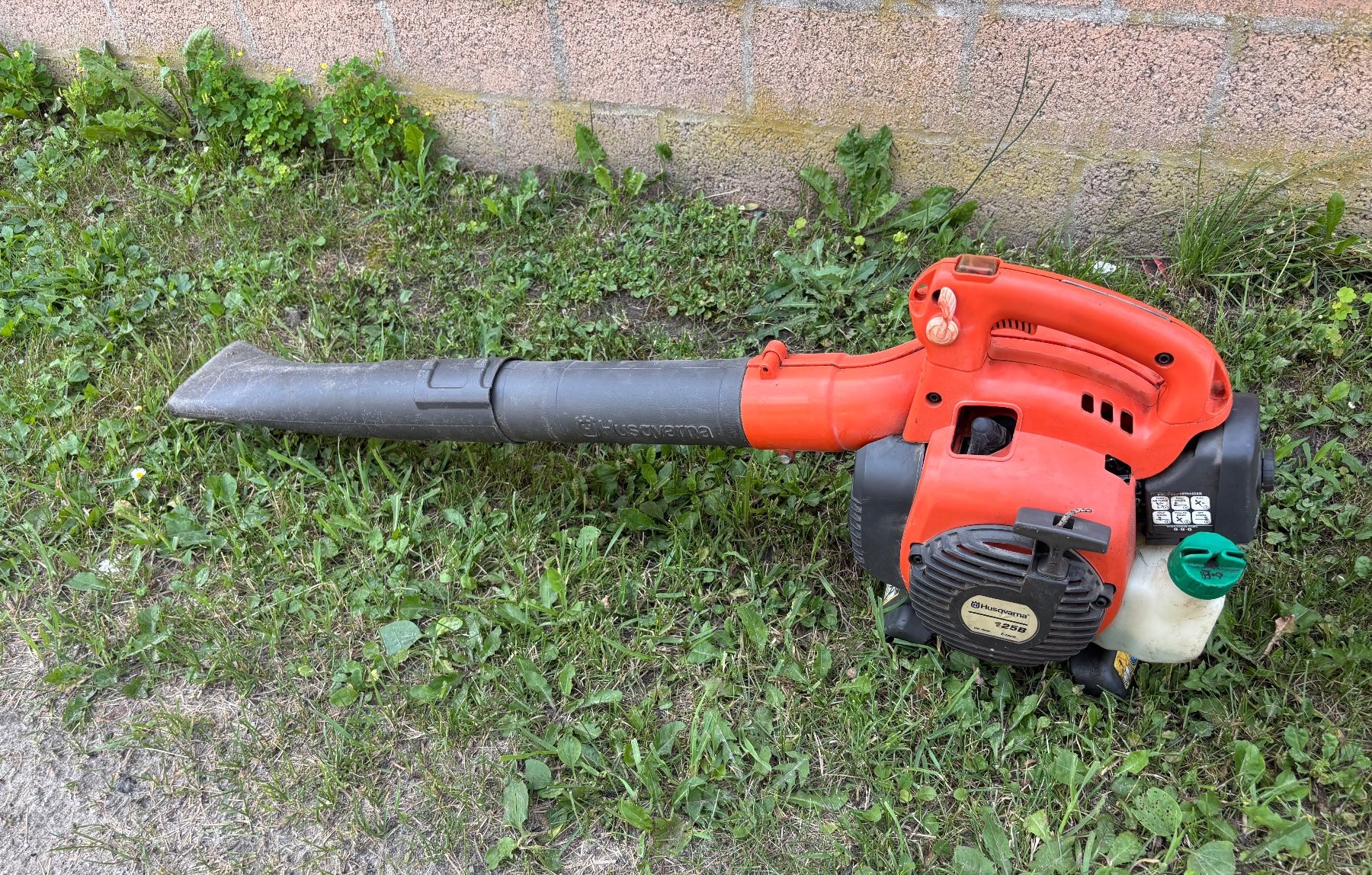 Husqvarna Soffiatori & Aspiratori per foglie: Laubblaser Husqvarna 125B – Usato da Grono venduto da Alpina6537