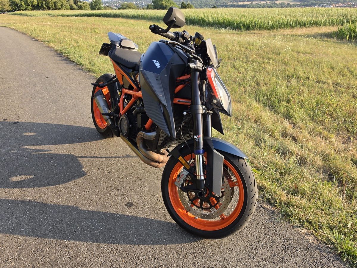 KTM Strada: KTM 1290 Super Duke R Evo – Usato da Basel venduto da Leonie_Leonie 4