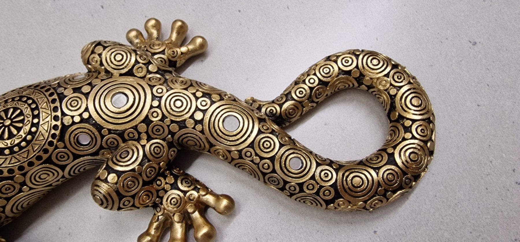 Figuren: Schöner Gecko Gold Optik mit orientalischem Muster – Neu und originalverpackt aus Schaffhausen von AtelierPudesco 2