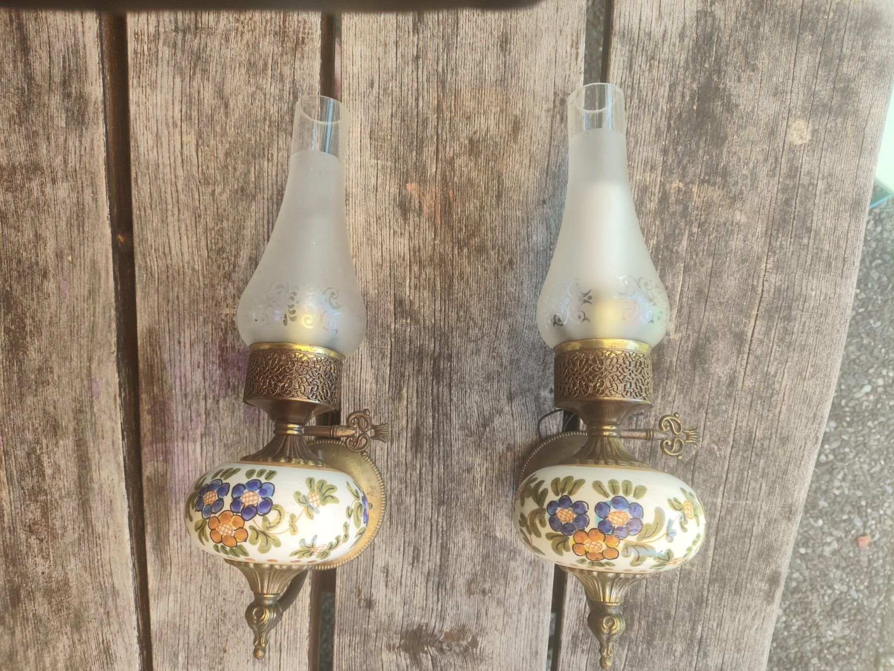 Lampes: 2 Originelle Wandlämpli – D'occasion à Grosshöchstetten par Saigontinu 2