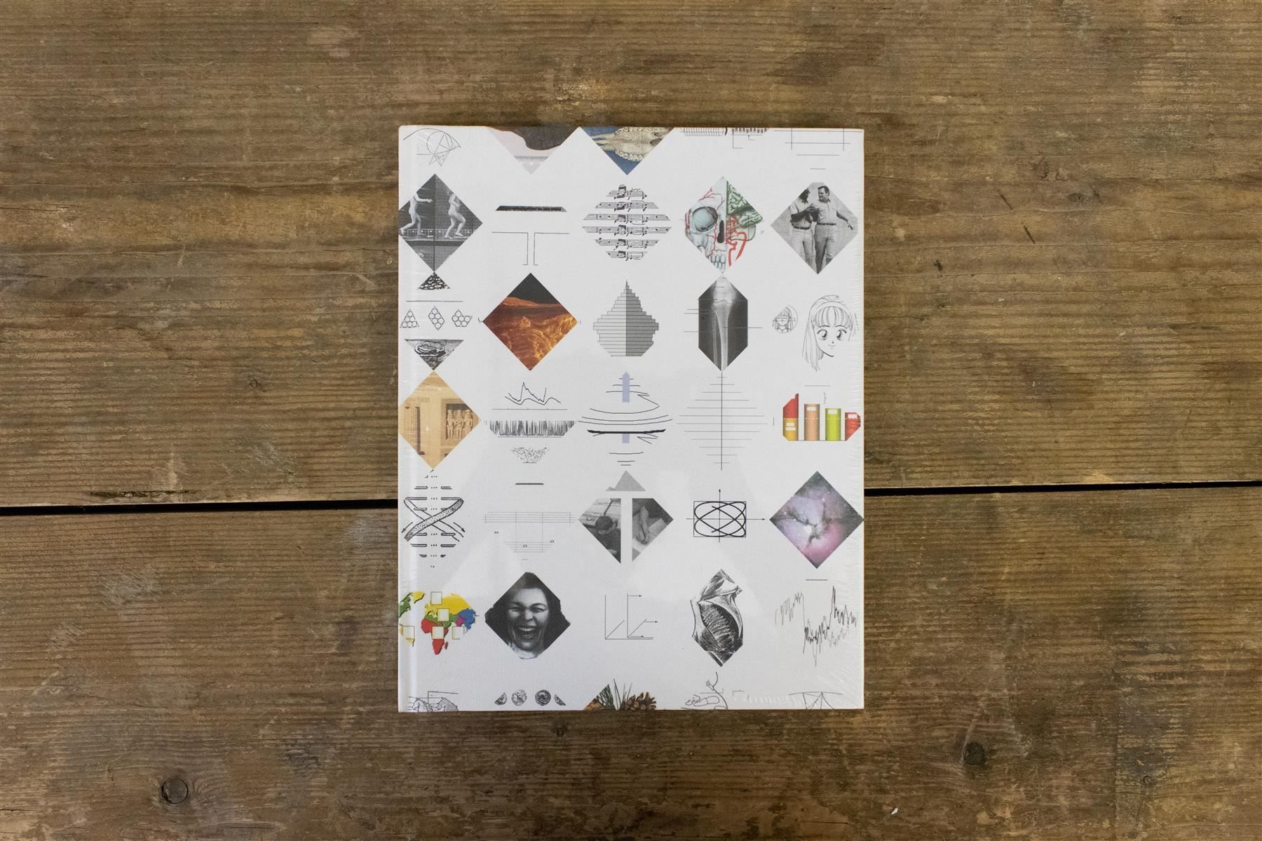 Libri: Experimentelles Entwerfen mit Tapeten II – Nuovo e nell'imballaggio originale da Zürich venduto da ZuercherBrockenhaus