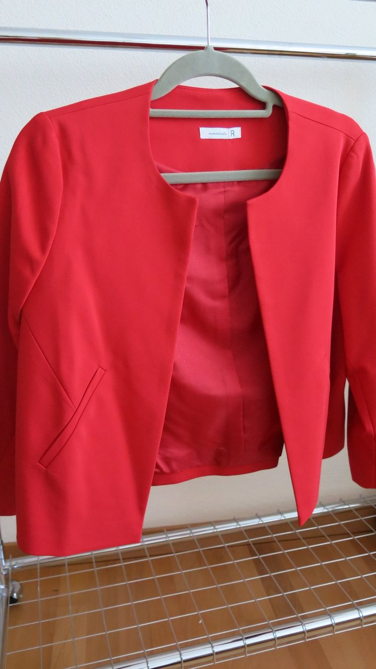 Boleros: Kirschrotes Bolero-Jäckchen (neu) – Neu (gemäss Beschreibung) aus Lachen SZ von artbyblondangel 7