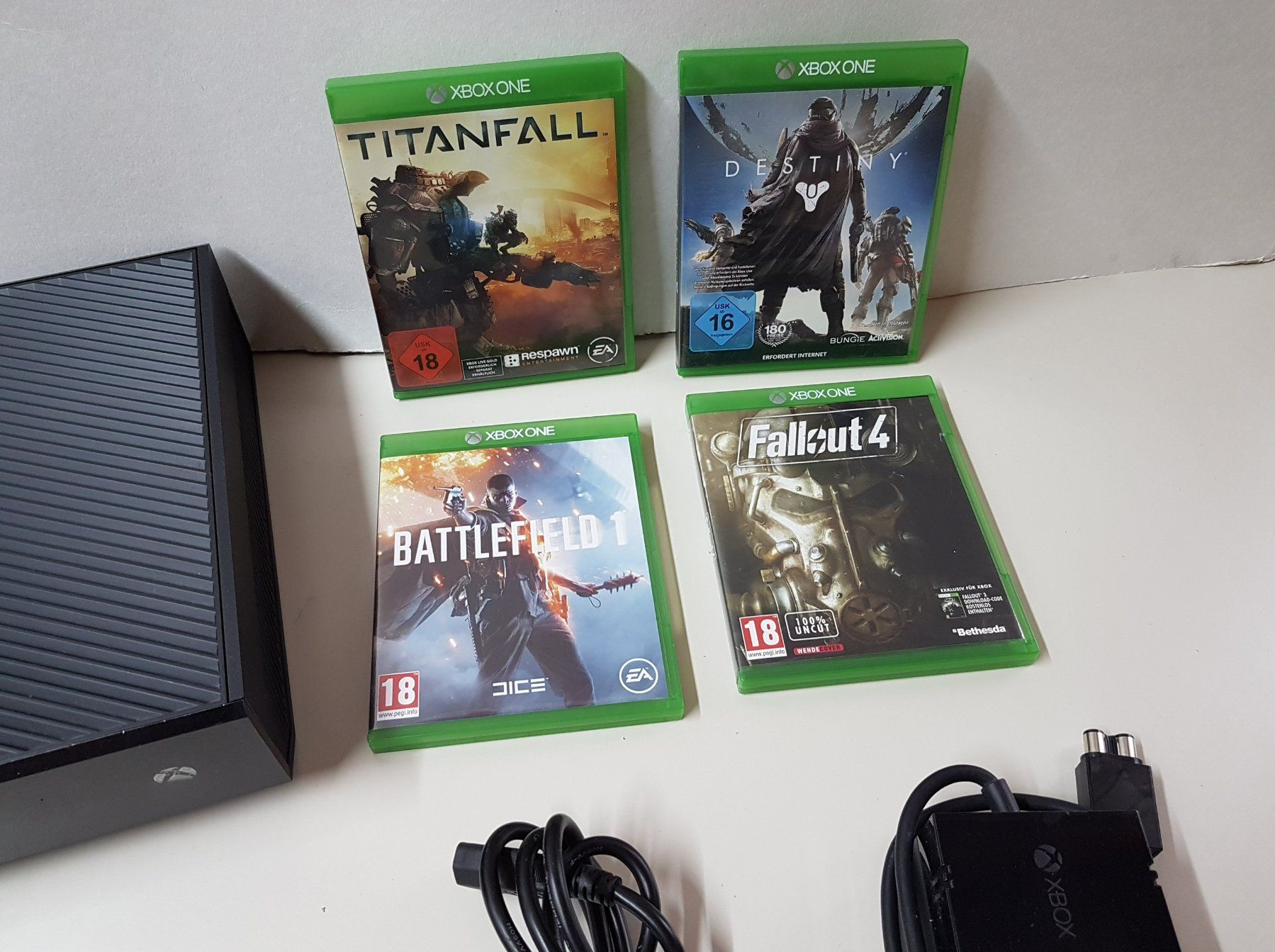 Microsoft Console: Xbox One Konsole mit Spiele – Usato da Schüpfheim venduto da Games_Spielkonsolen 2