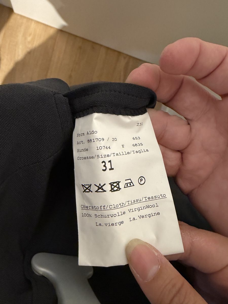 Completi: Hochzeitsanzug Grösse XXL – Nuovo (secondo la descrizione) da Schübelbach venduto da Sambodscha 4