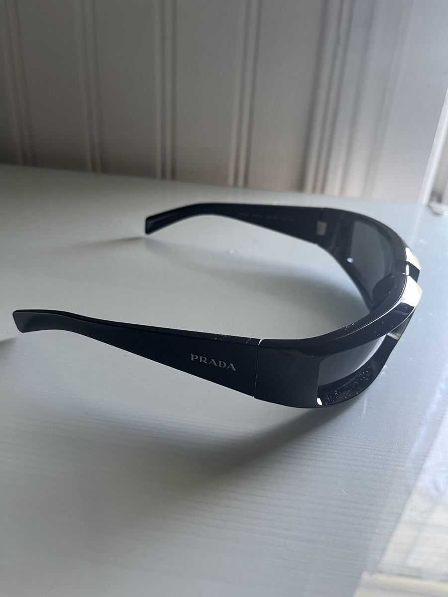 Prada Occhiali & Lenti: Prada Schnelle- Sonnenbrille Schwarz – Nuovo (secondo la descrizione) da Sulgen venduto da jac_hp2g 9