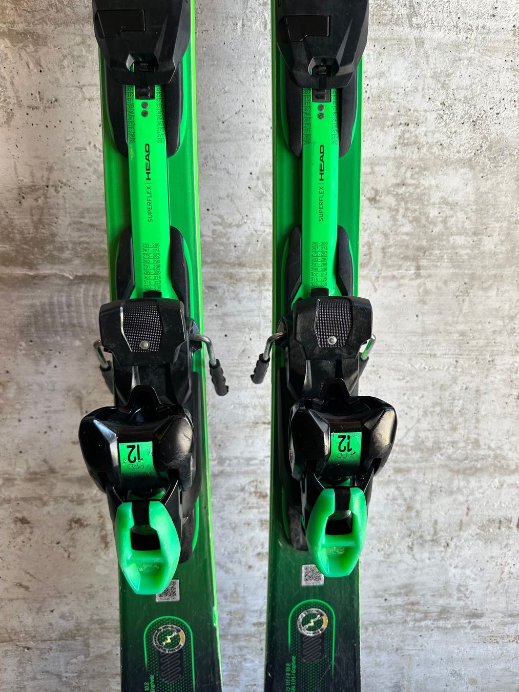 Head Skis: Head Supershape Ski 156CM – Gebraucht aus Emmenbrücke von karkarkar 3