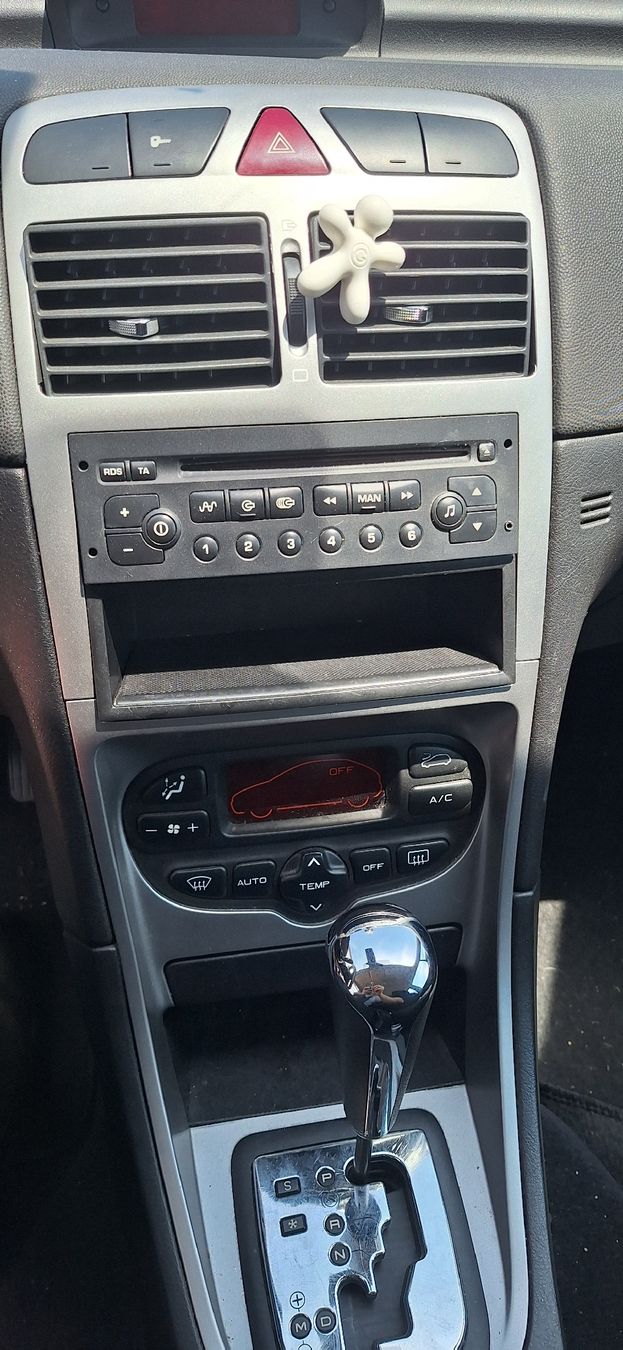 Peugeot Automobili: Peugeot 307 – Usato da Domdidier venduto da alr_s9lh 3