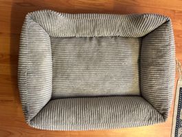 Neuwertiges, graues Hundebett aus Cord – Top Zustand!