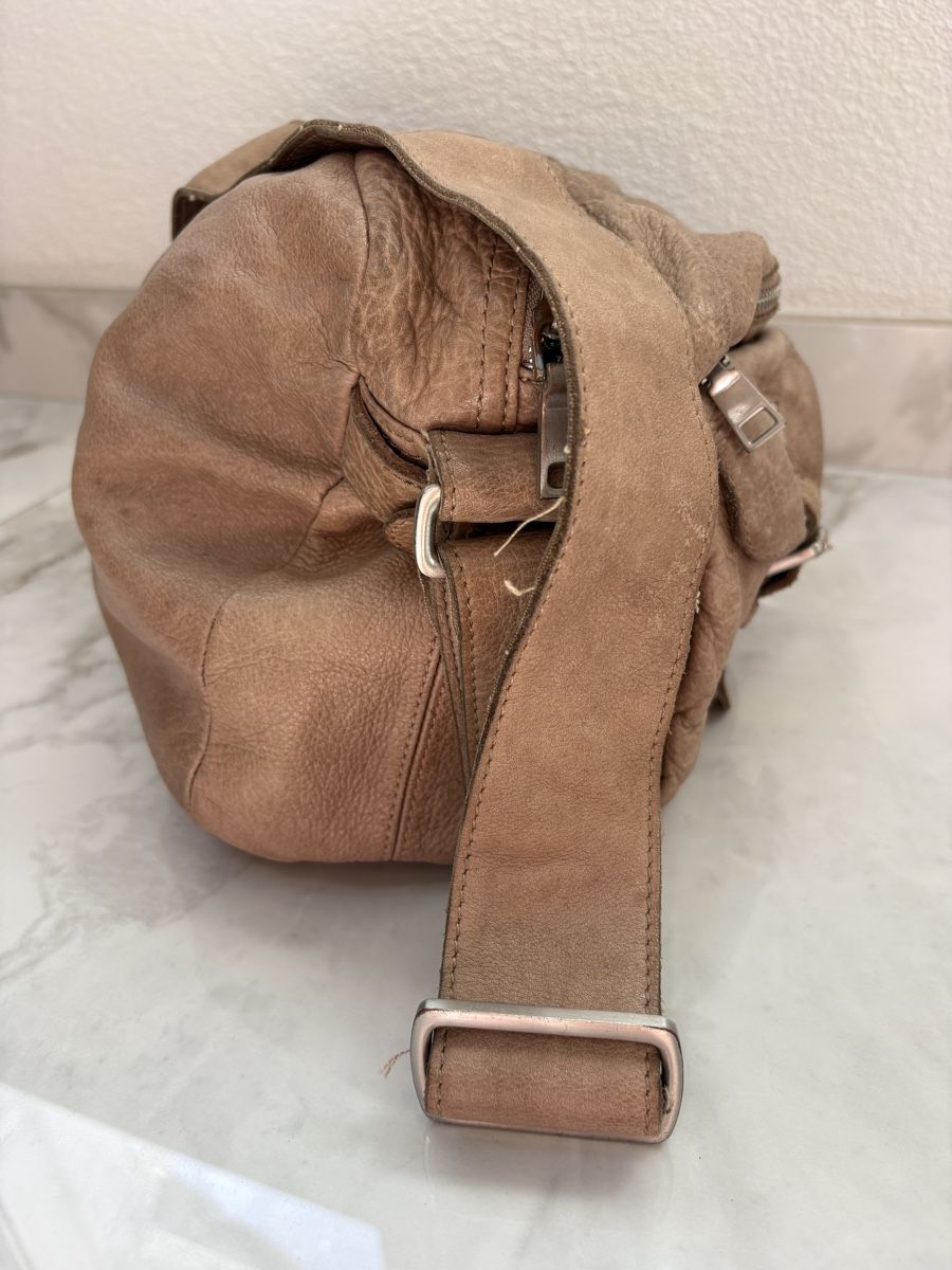 Liebeskind Borse da donna: Ledertasche Liebeskind – Usato da Estavayer-le-Lac venduto da Mimmy02 1