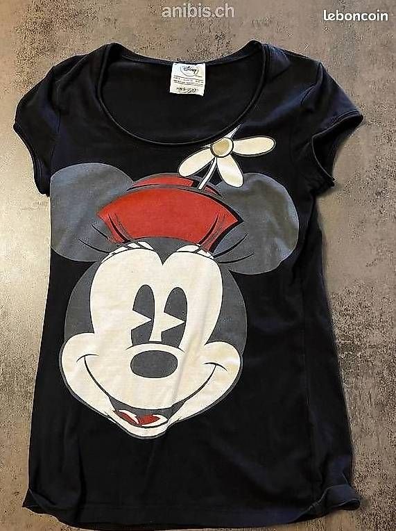 lots de vêtements (D'occasion) à Belmont-Lausanne pour CHF 50 - retrait