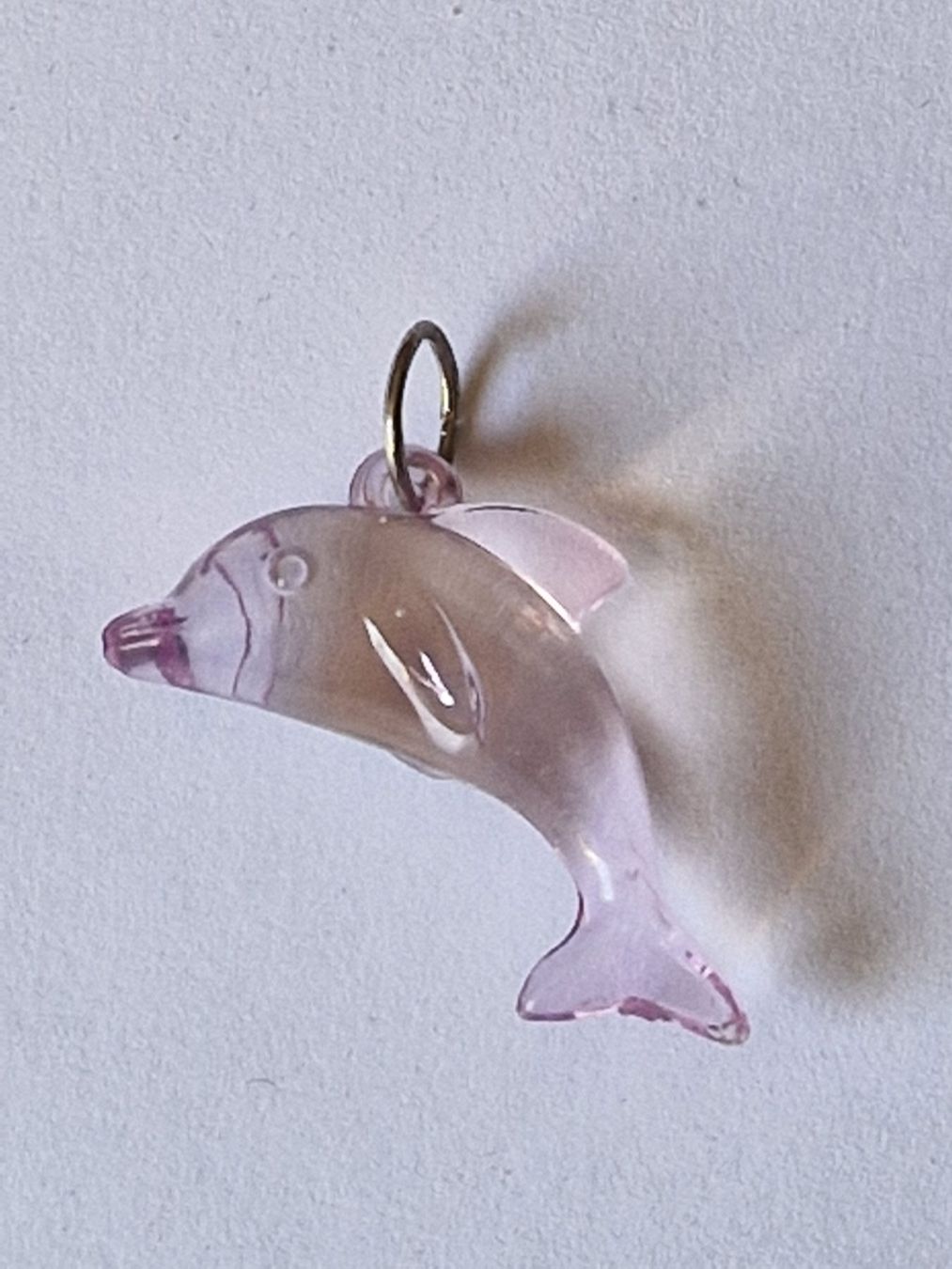 Ciondoli: Anhänger Delfin lila transparent neu – Nuovo (secondo la descrizione) da Nänikon venduto da kriki